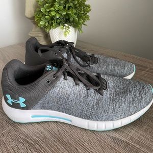 Women’s Under Armour Shoes Size 9.5